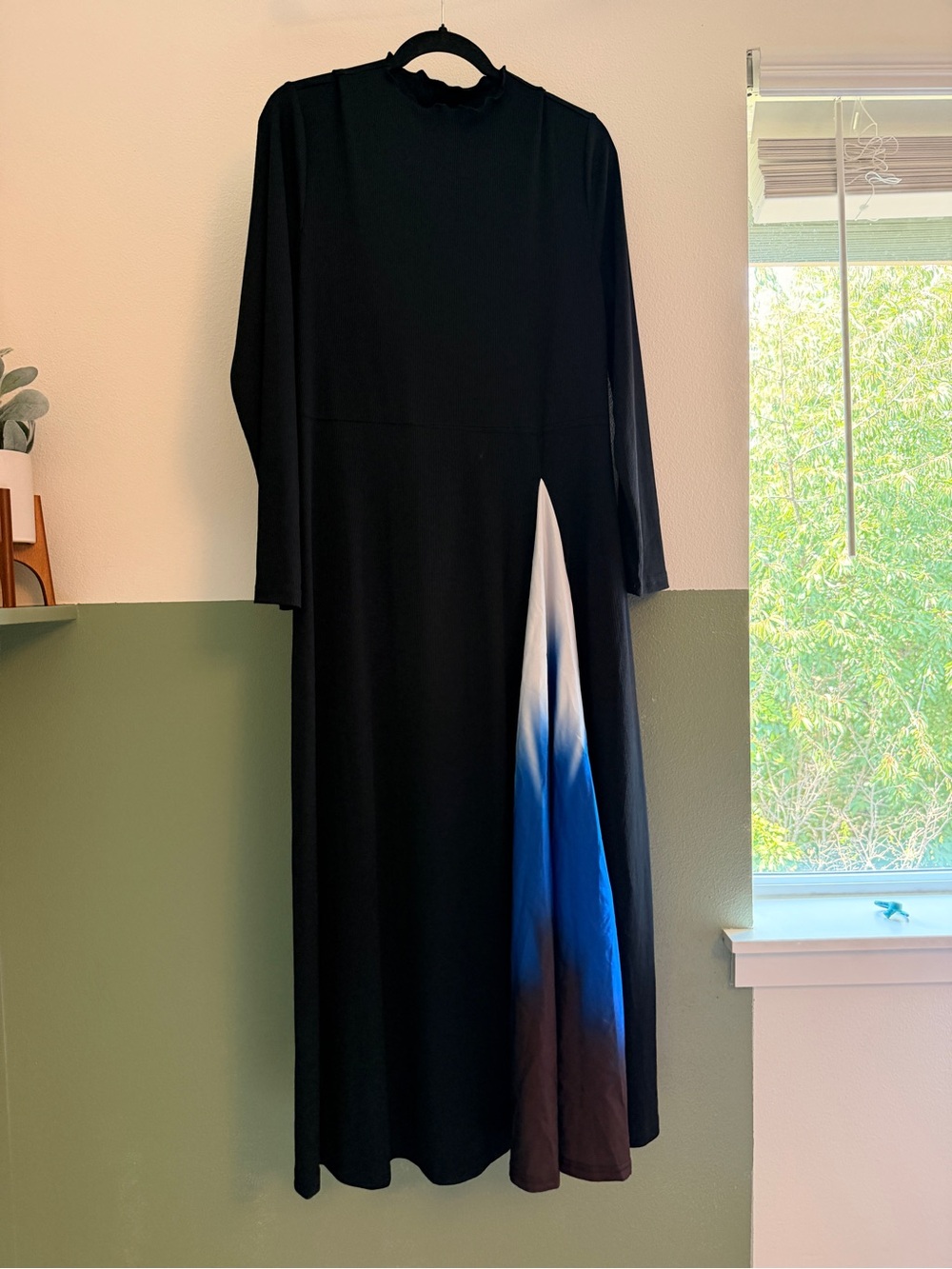 SHEIN Black Long Sleeve Midi Dress with Blue-White Gradient Panel